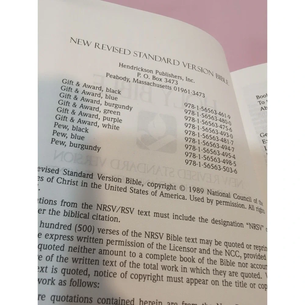 Holy Bible With‎ The Apocrypha New Revised Standard Version 1989